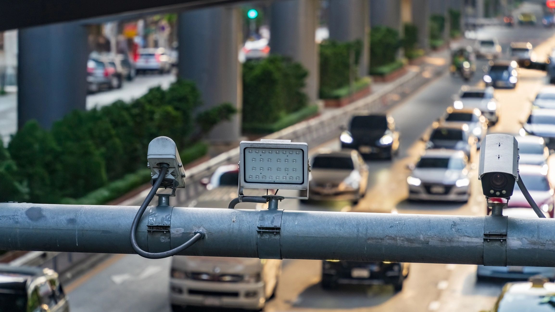 Security camera monitoring system